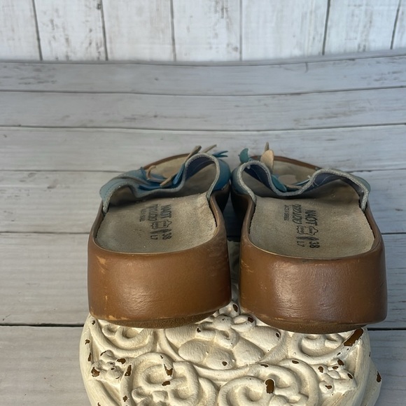 Naot Shades of Blue and Beige Leather Flower Embellished Slide Sandals - Picture 11 of 12